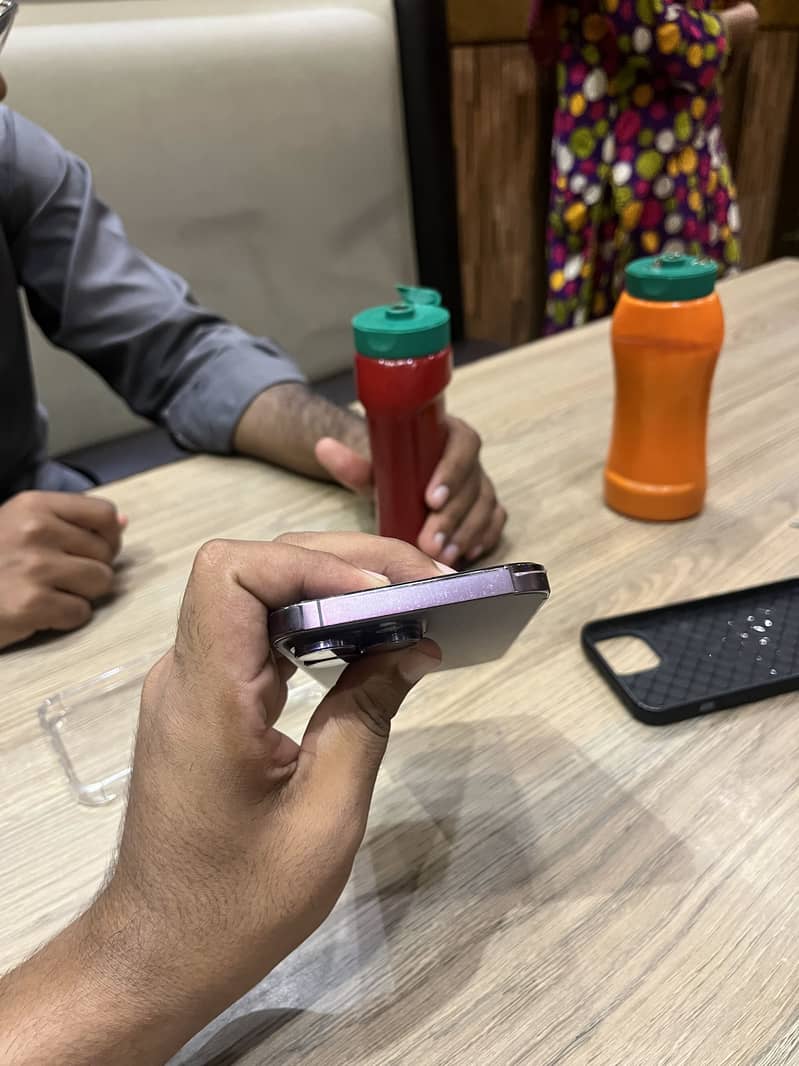 Apple iPhone 14 Pro Max 4