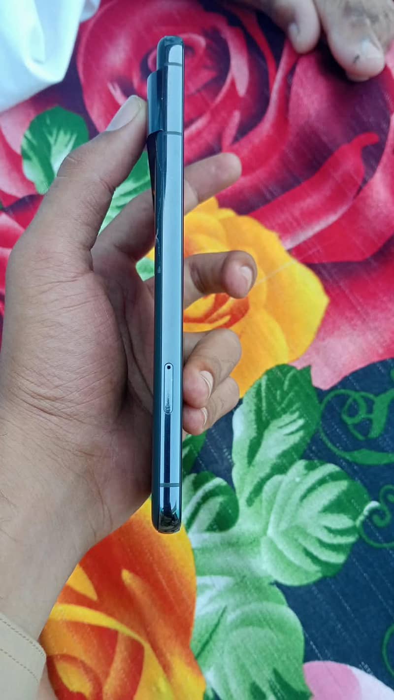 Google Pixel 8 Pro 4