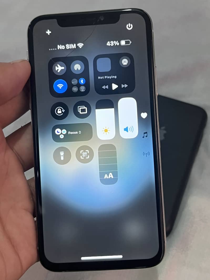 Apple iPhone XS 4