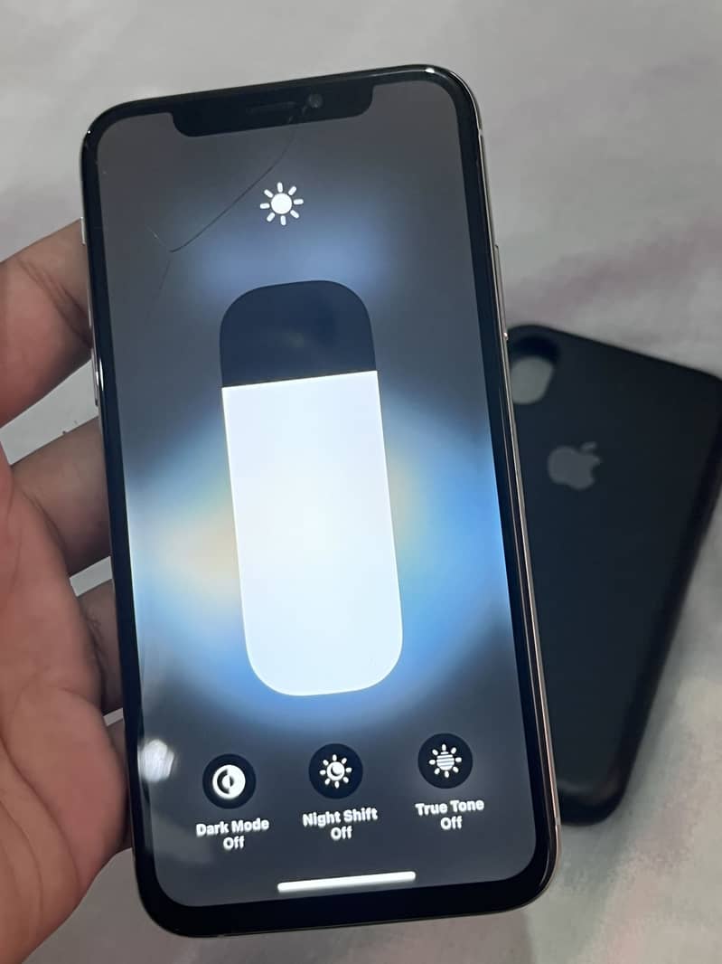 Apple iPhone XS 5