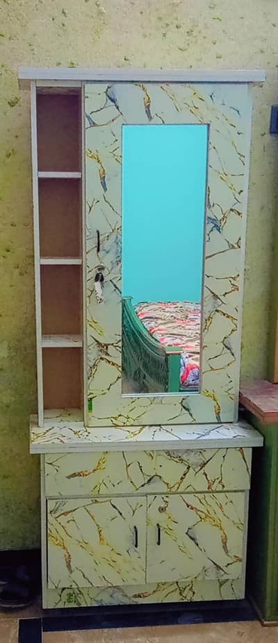 dressing table
