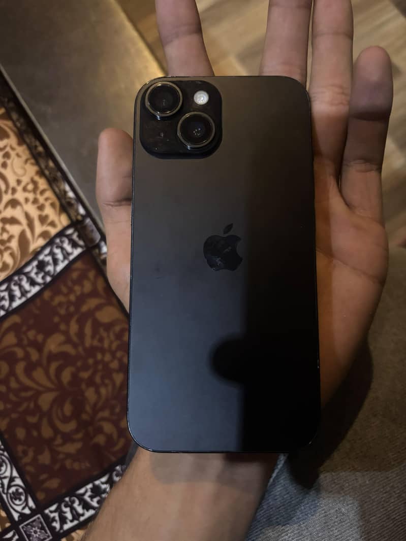 Apple iPhone 15 4