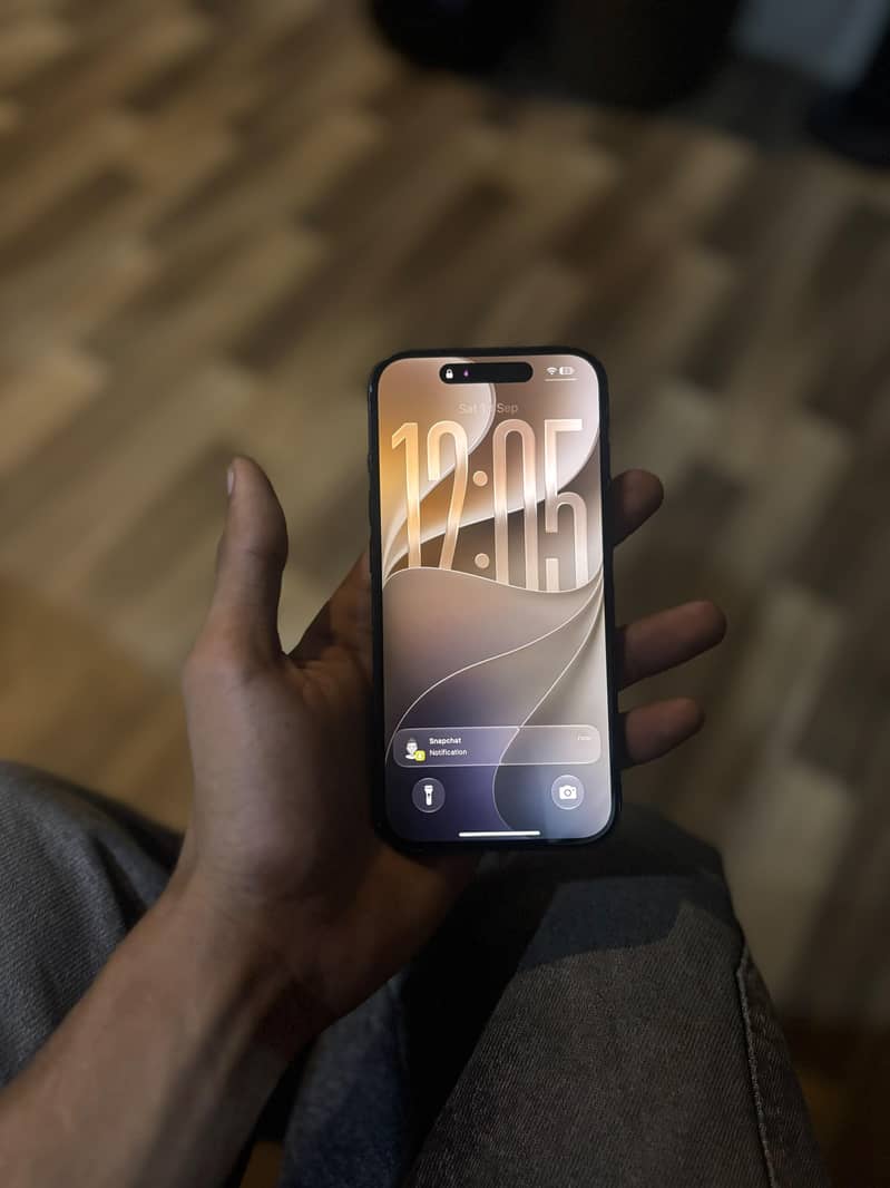 Apple iPhone 15 5
