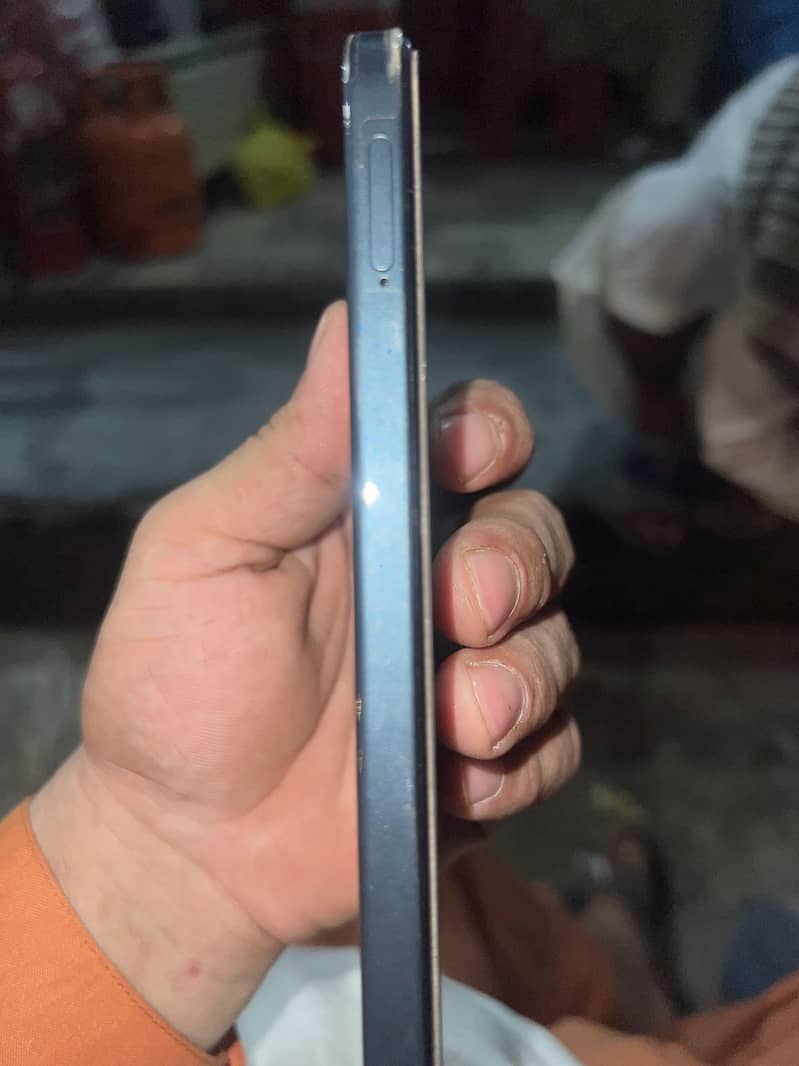 OPPO A6 4