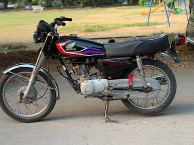 Honda CG 125 2017 model