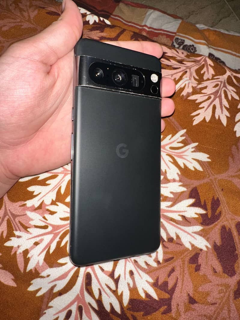 Google Pixel 8 Pro 1