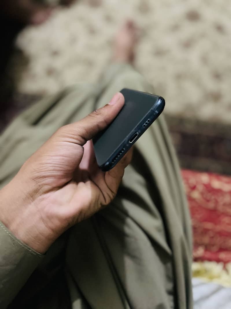 Apple iPhone 11 Pro 5