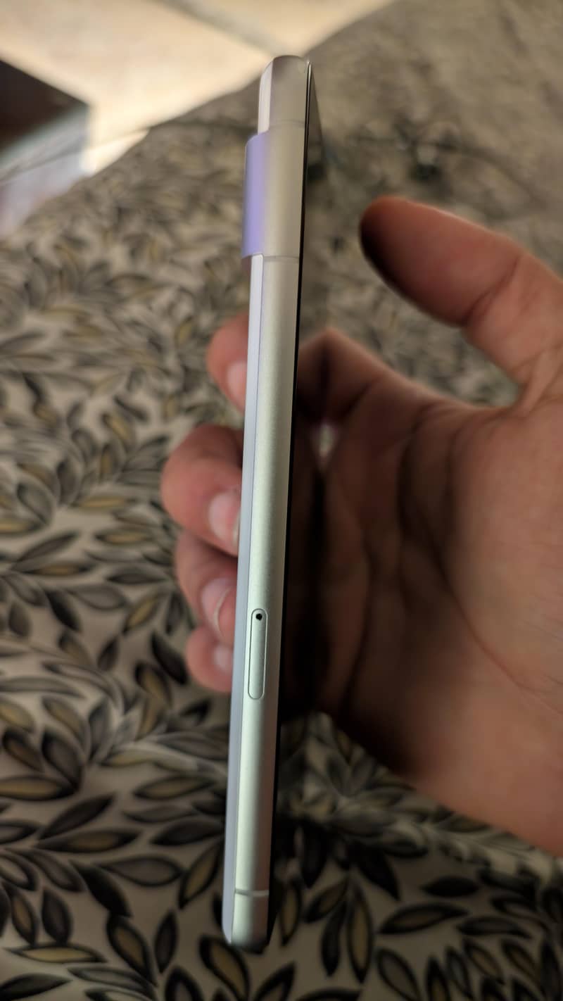 Google Pixel 7 5