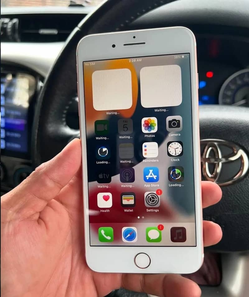 Apple iPhone 7 Plus 1