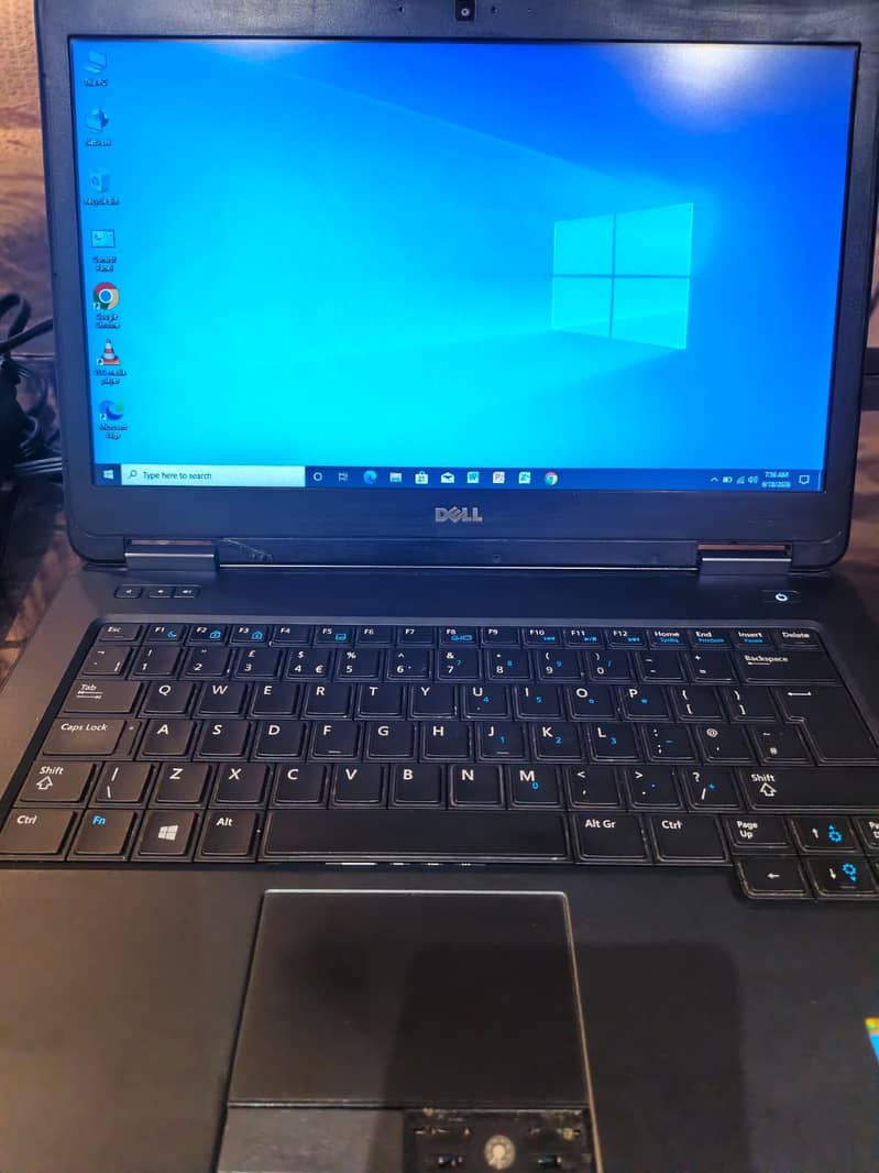 latitude 8