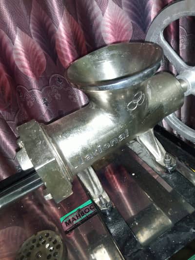 Diamond کمپنی 1 HP خالص کاپر قیمہ مشین — صرف ایک بار استعمال شدہ