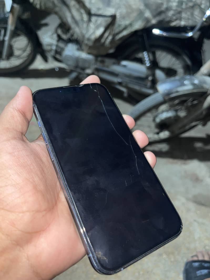 Apple iPhone 13 Pro 3