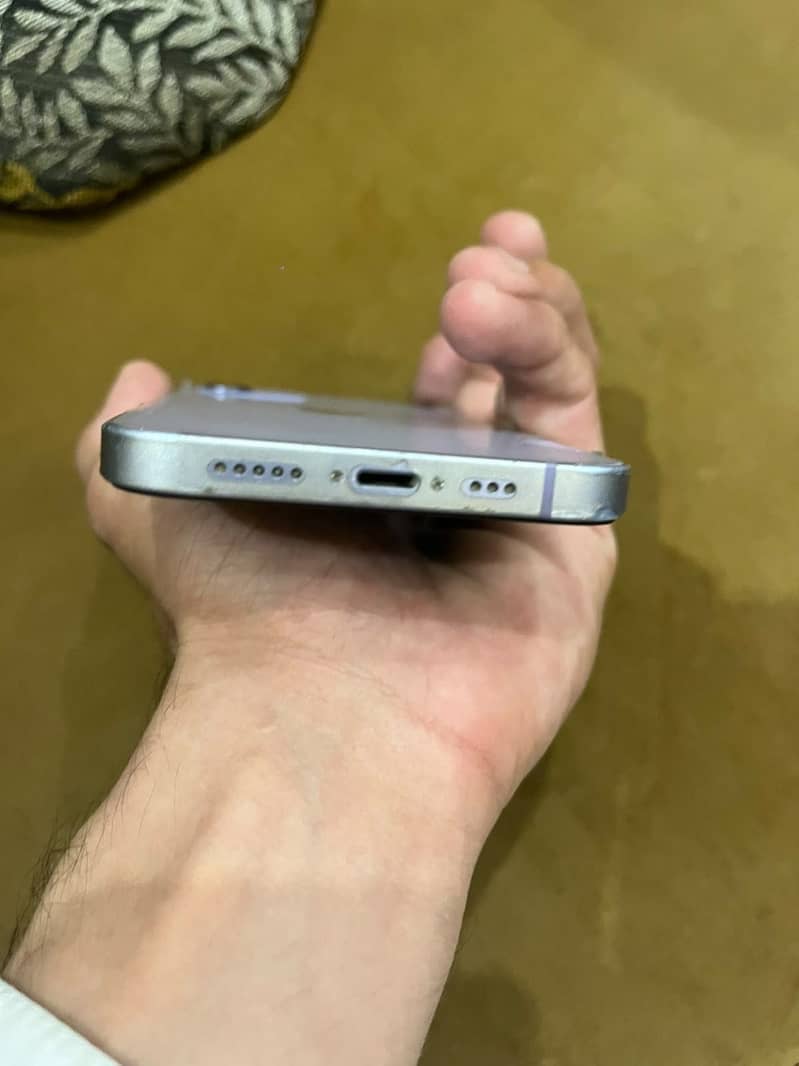 Apple iPhone 12 5