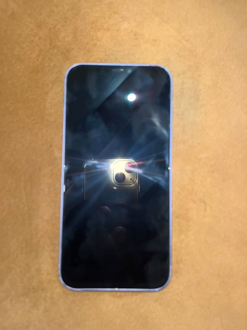 Apple iPhone 12 6