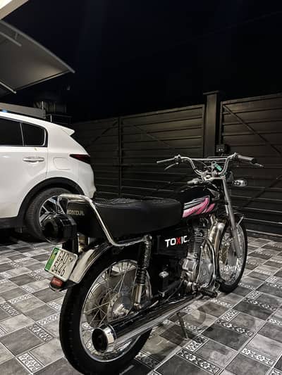 HONDA CG 125 BLACK WRAP 2017 model