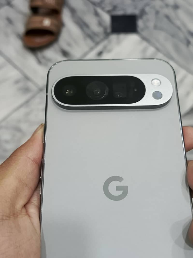 Google pixel 9PROXL 4