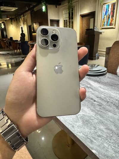 Apple iPhone 15 Pro Max