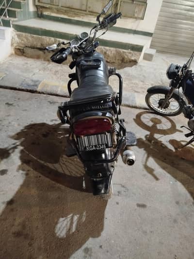 SUZUKI GS 150 2012