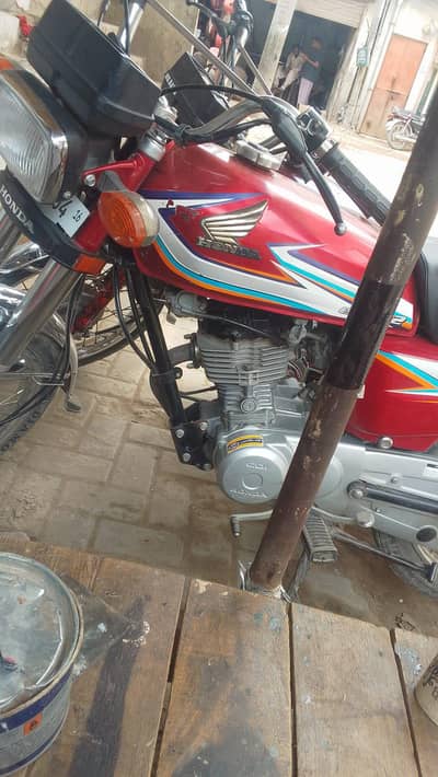 Honda 125 2016 model