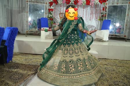 mehndi lehnga