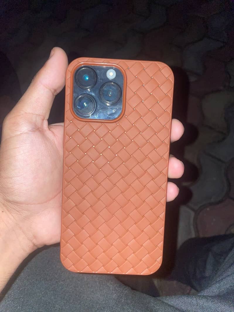 Apple iPhone 14 Pro Max 2