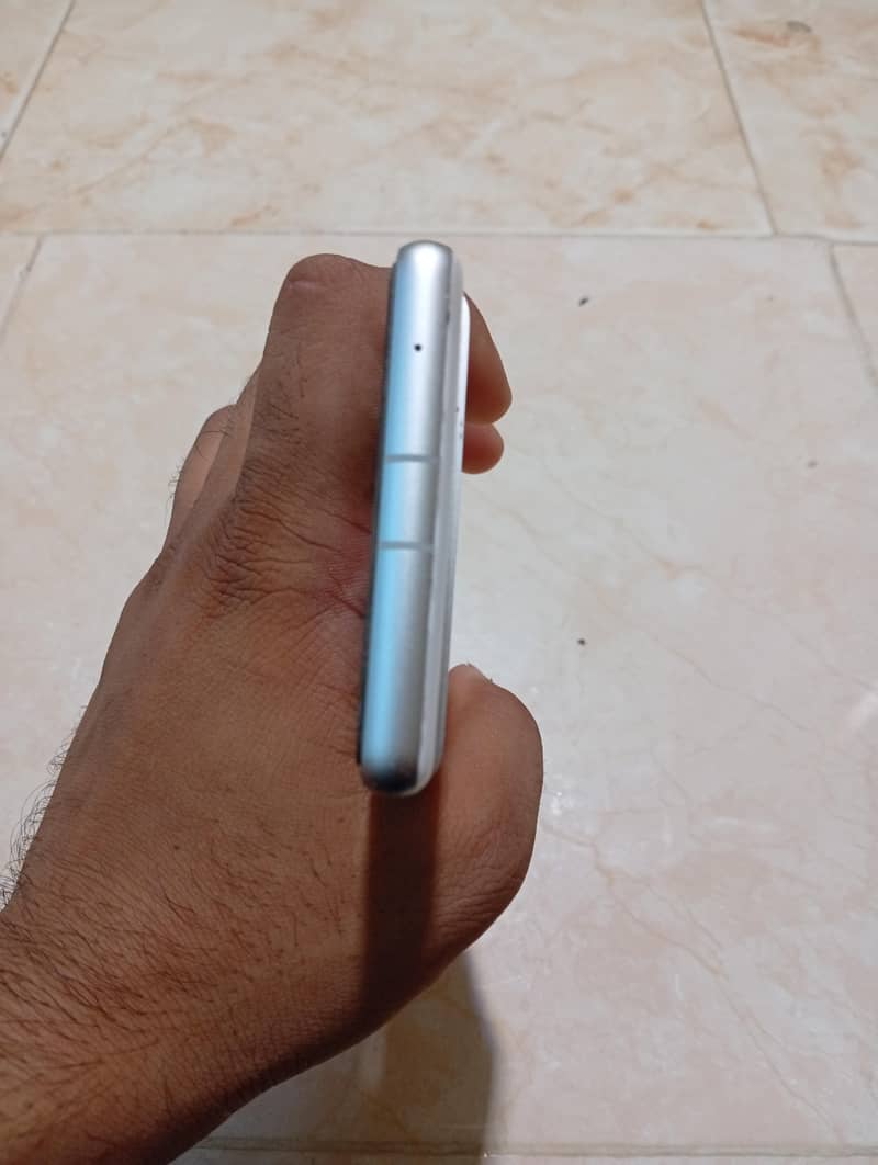 Goggle pixel 7a 3