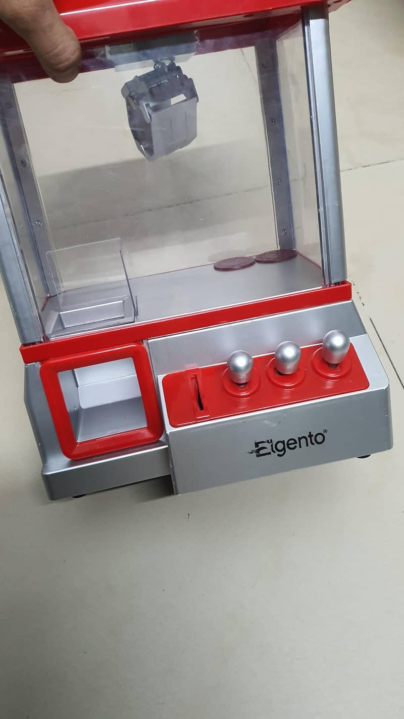 Mini Claw Machine 1