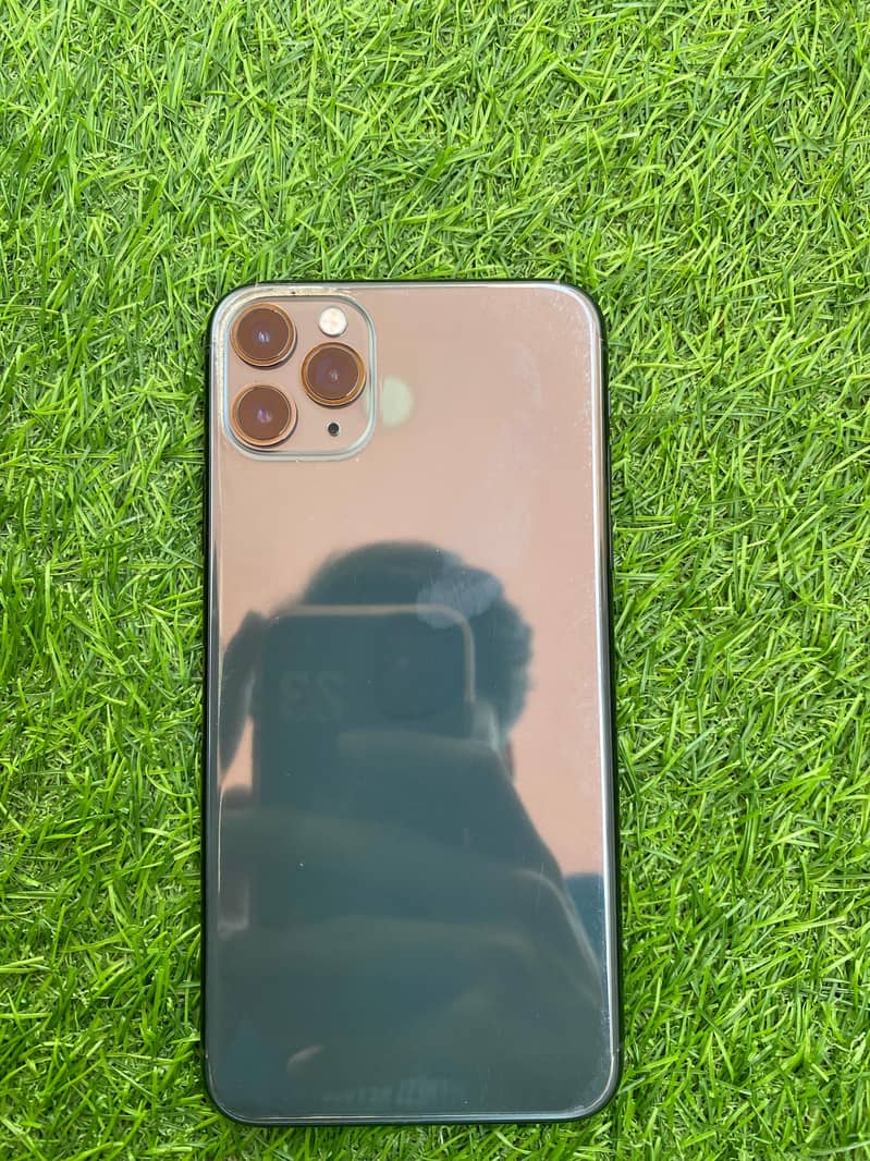 Apple iPhone 11 pro max 2