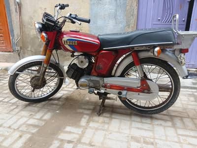 Yamaha . YB 100 deluxe ,Japan 84.