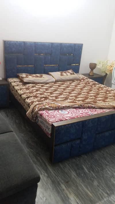 king bed, side tables, moltyfoam 8", 2 seater setty