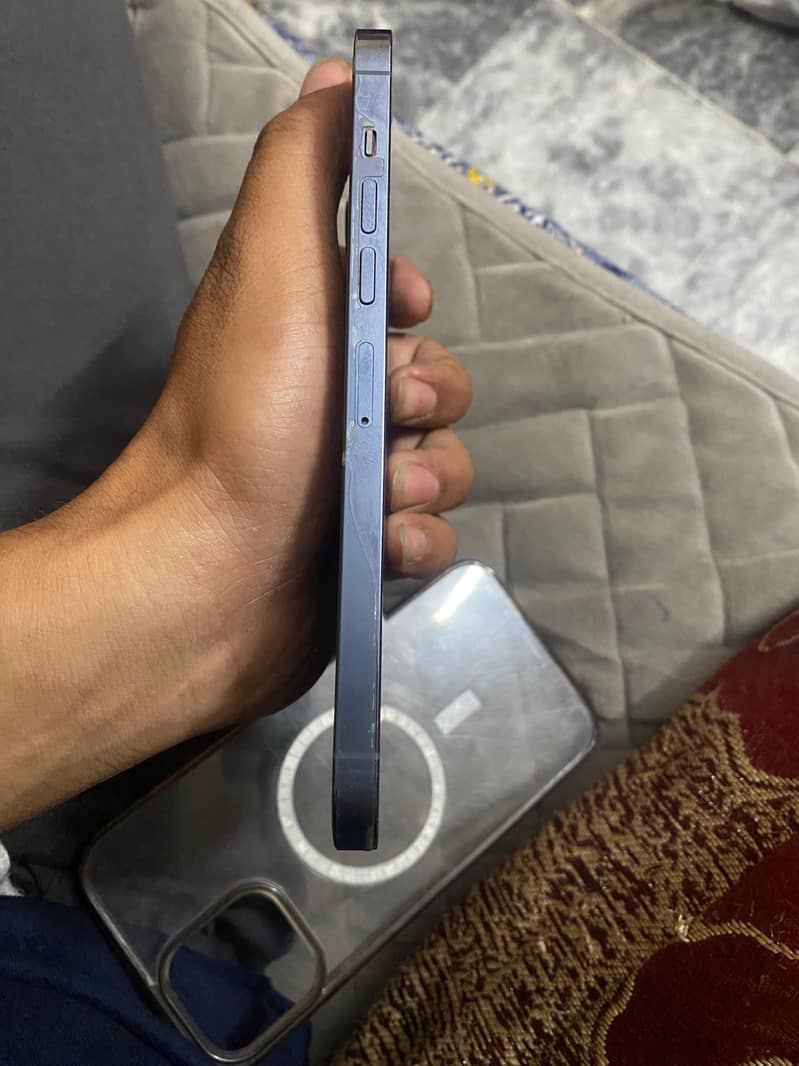 Apple iPhone 13 Pro Max 7