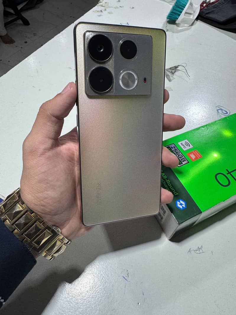 Infinix Note 40 1