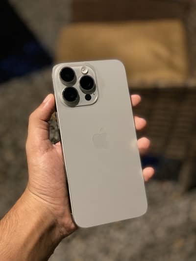 Apple iPhone 15 Pro Max