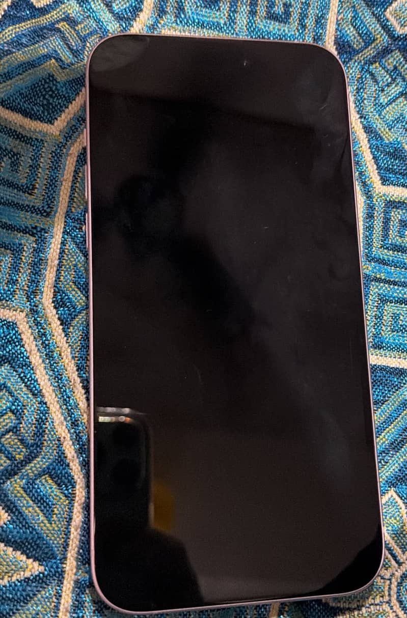 Apple iPhone 15 plus 3