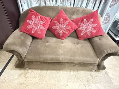 2seater sofa best condition