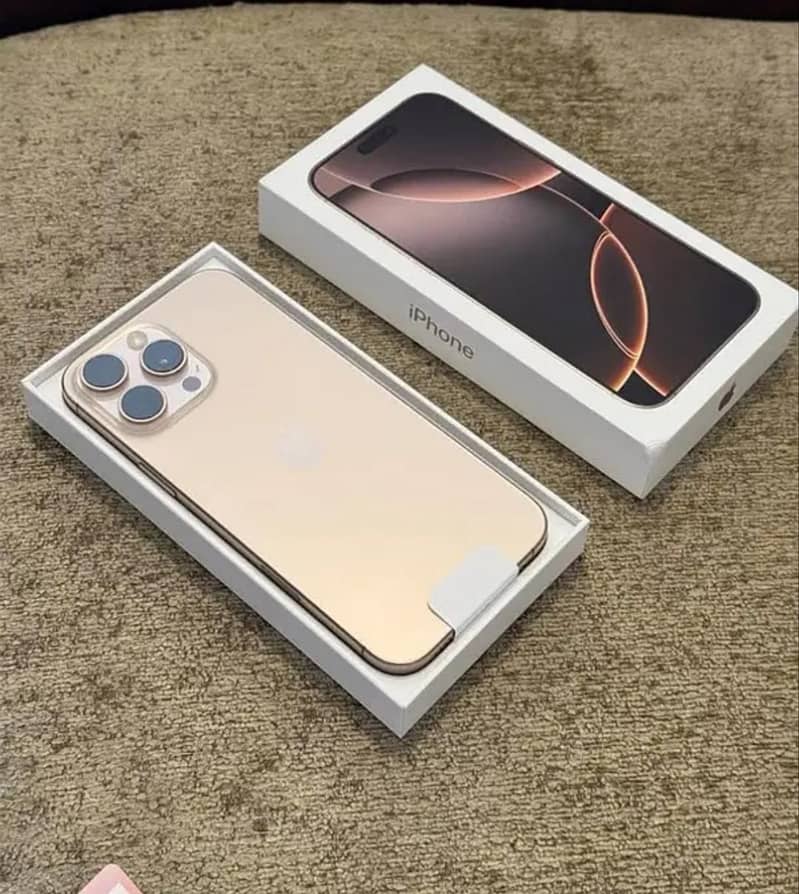 Apple iPhone 16 Pro Max 2