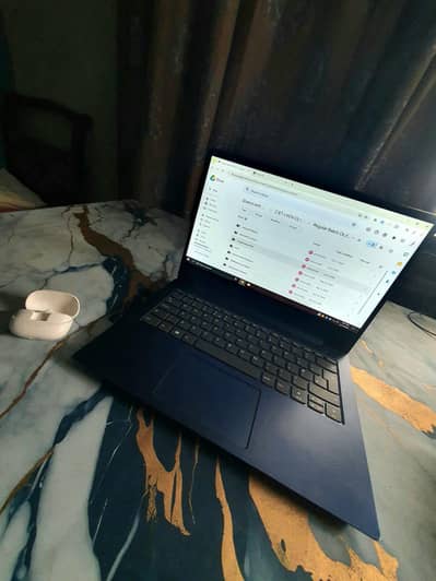 Lenovo ideapad 330s