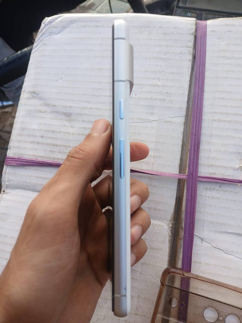 Google Pixel 7 5