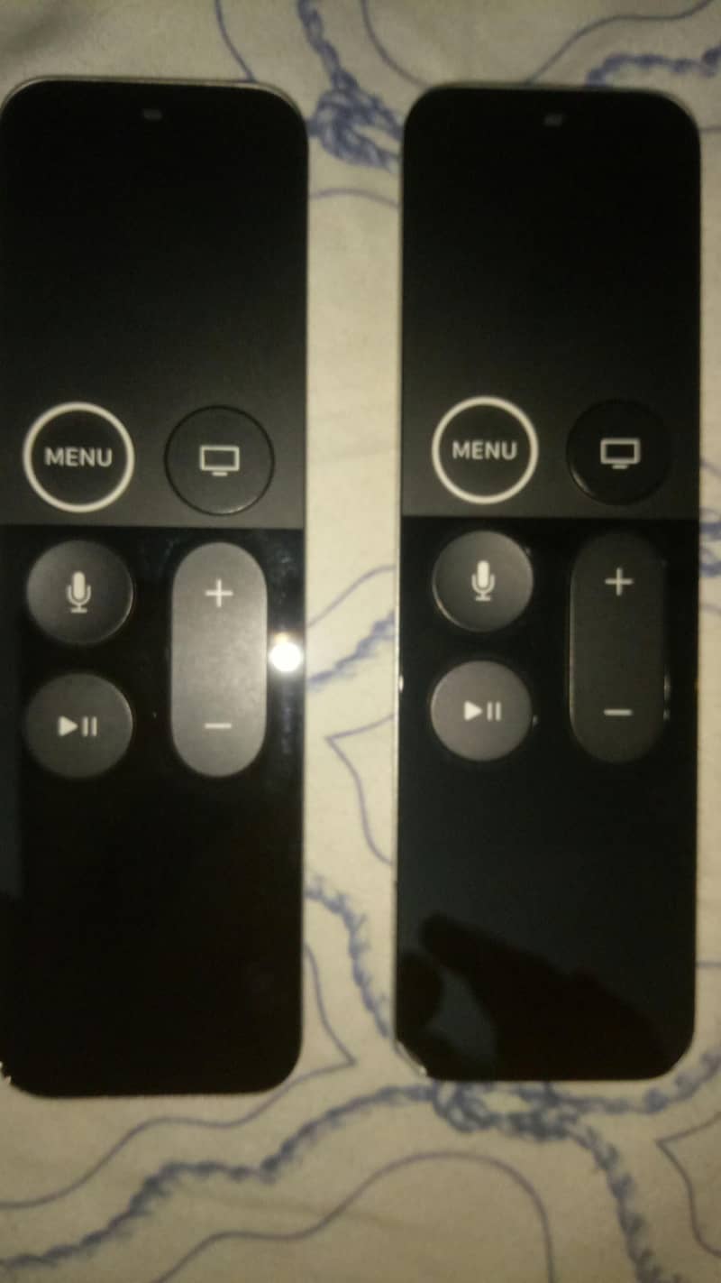 Apple Remote 4