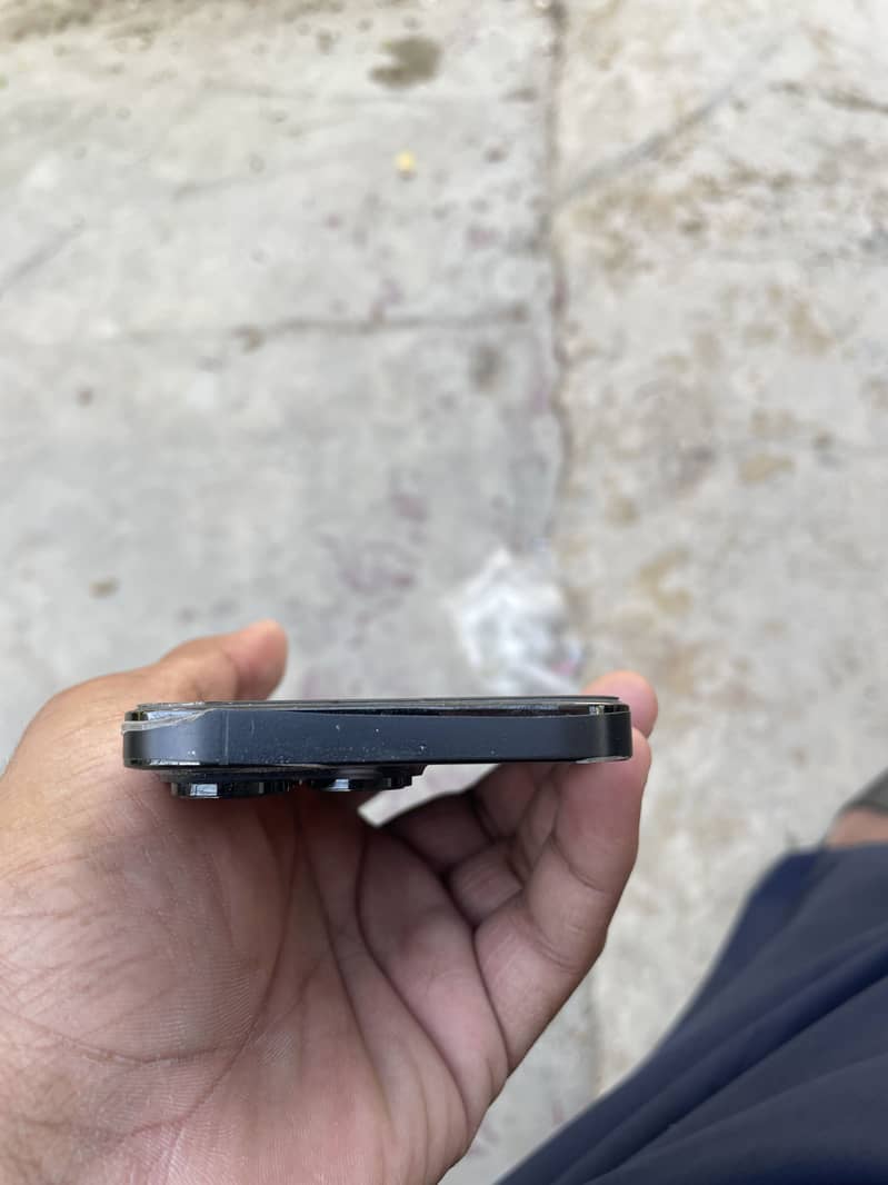 Apple iPhone 14 Pro 1