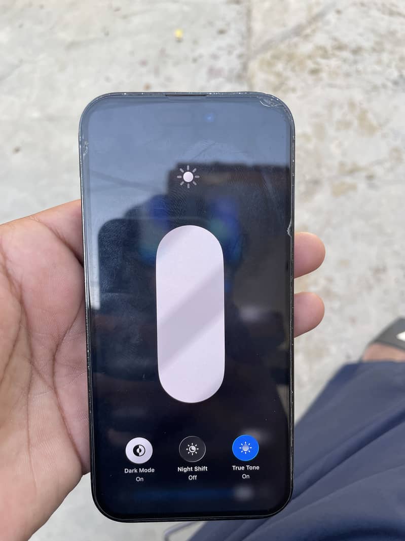 Apple iPhone 14 Pro 2