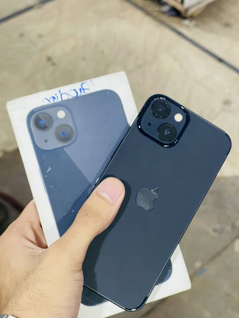Apple iPhone 13 1