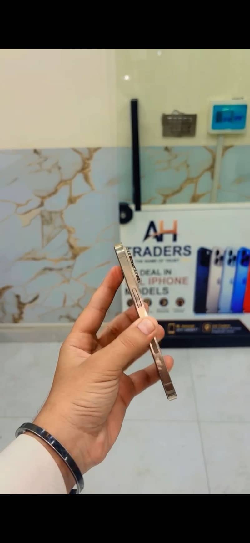 IPhone 14 Pro Jv 3