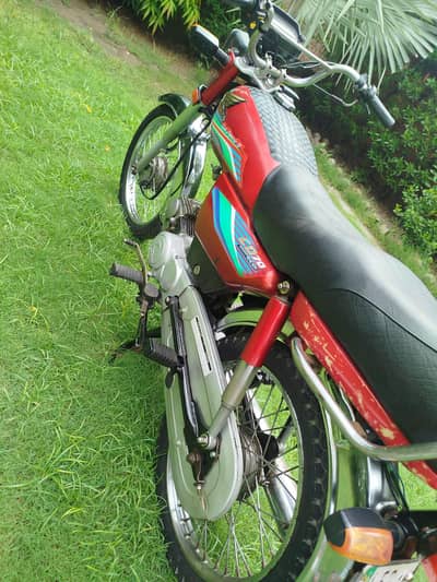 Honda CD 70 2016*17  model CD 70c call me 03244513839