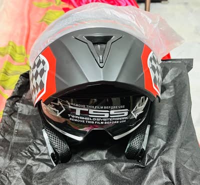 Double step full helmet
