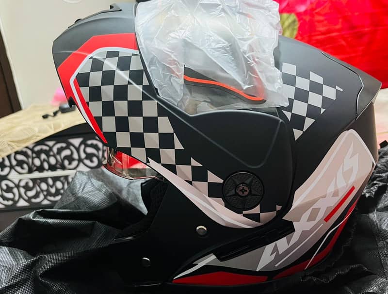 Double step full helmet 1