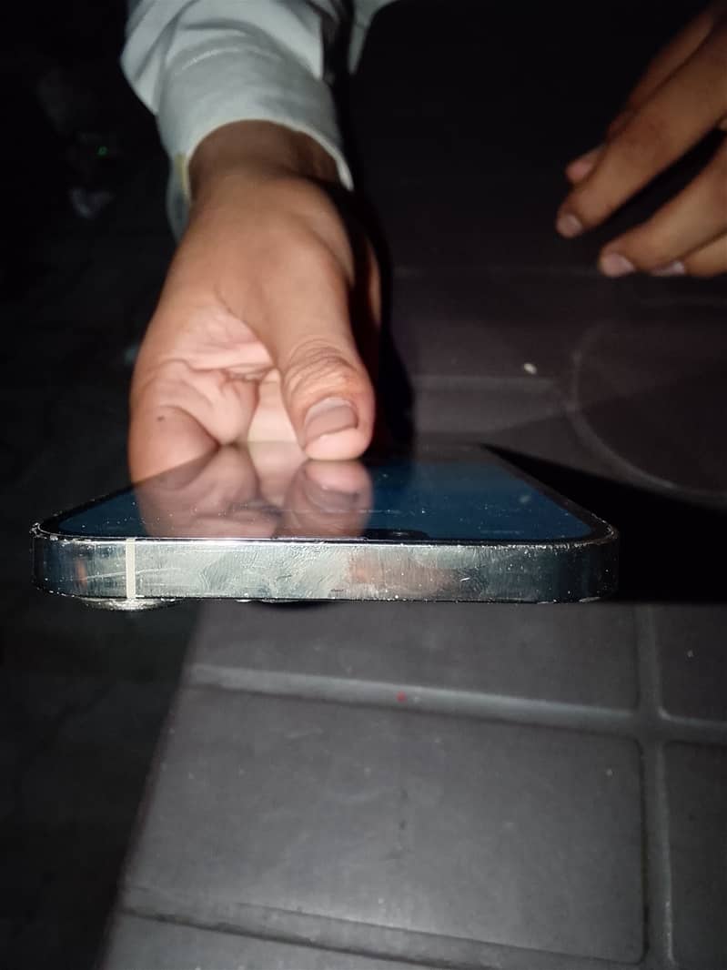 Apple iPhone 13 Pro Max 5