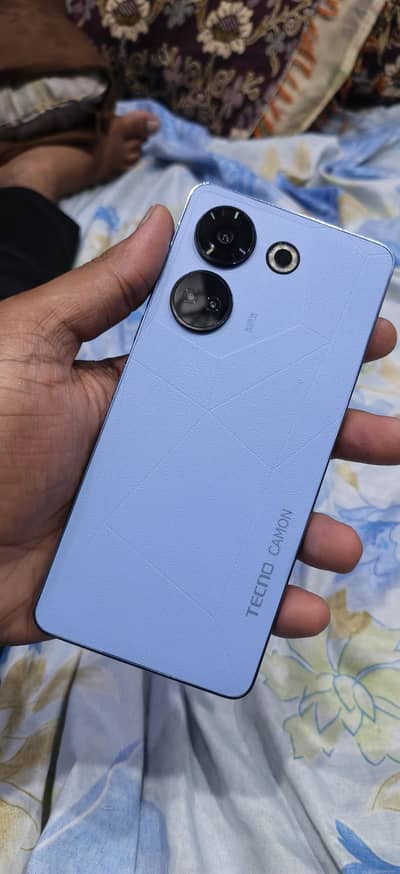 Tecno CAMON 20