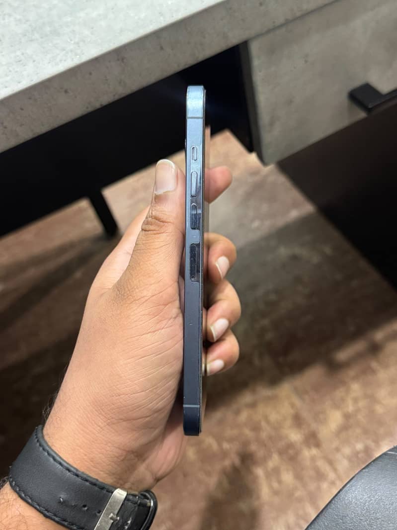 Apple iPhone 13 Pro Max 6