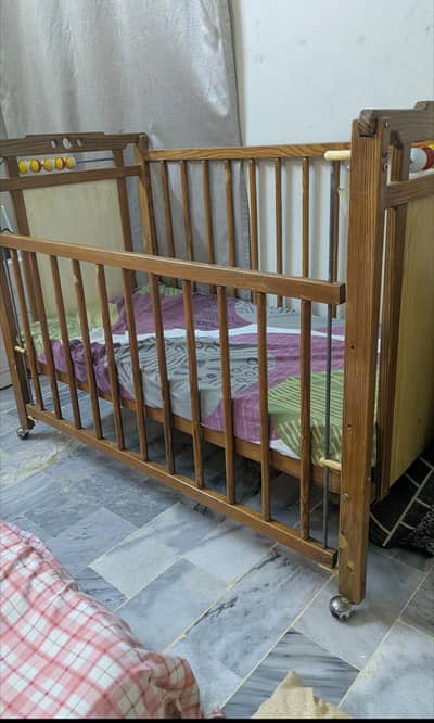 baby cot